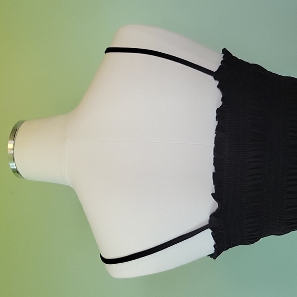 H&M Black Fitted Midi Dress - Picture 7 of 9